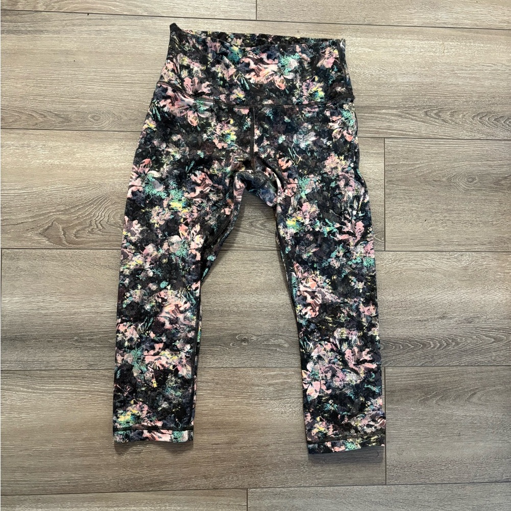 Lululemon Wunder Under Crop, Dappled Daze Multi, Size 8